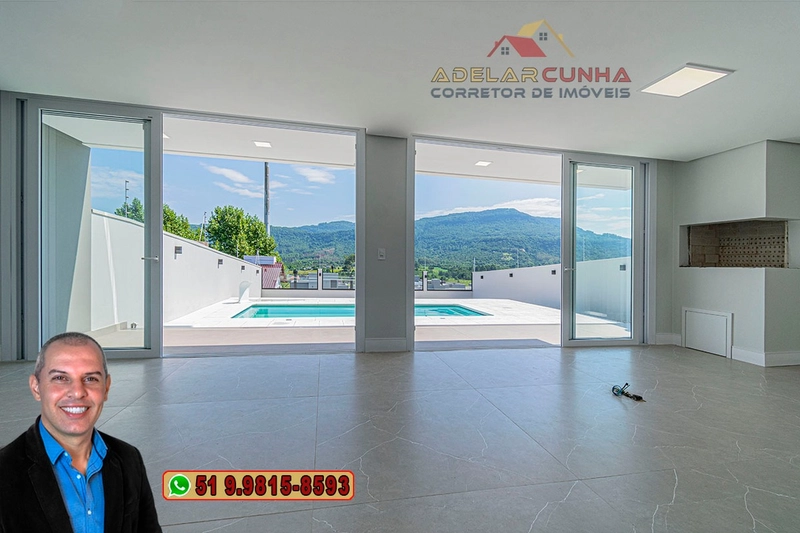 Casa à Venda em Sapiranga com 3 Dormitórios sendo 1 Suíte: 1ª foto da galeria de imagens do imóvel