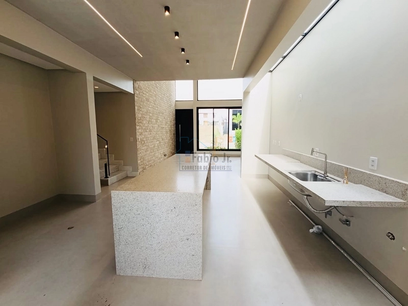 Sobrado 4 suítes em condomínio fechado - Jardins Capri : 5ª foto da galeria de imagens do imóvel