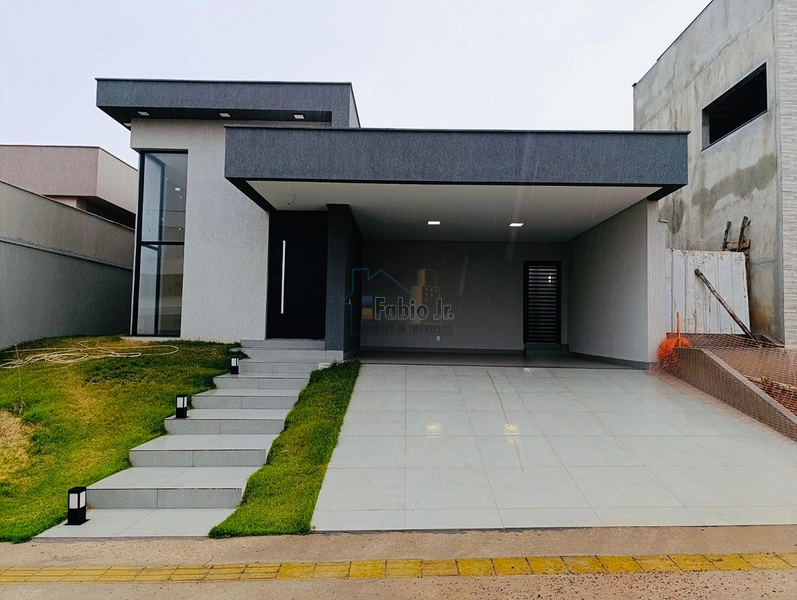 Casa térrea 3 suítes em condomínio fechado - Jardins Napoles: 1ª foto da galeria de imagens do imóvel