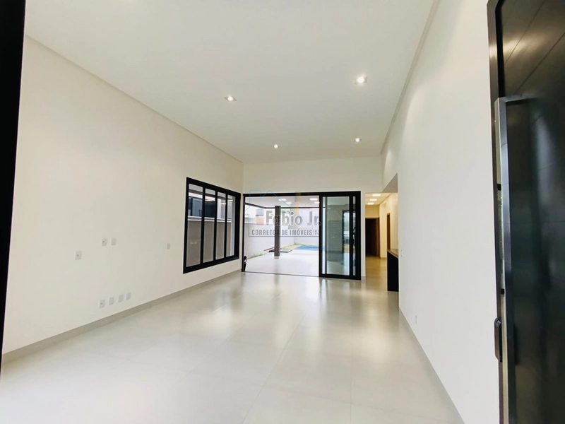Casa térrea 3 suítes em condomínio fechado - Jardins Napoles: 2ª foto da galeria de imagens do imóvel