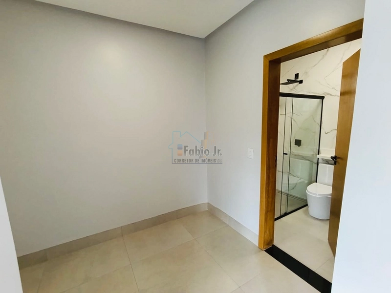 Sobrado em frente a mata, 3 suítes em condomínio fechado - Jardins Capri: 13ª foto da galeria de imagens do imóvel