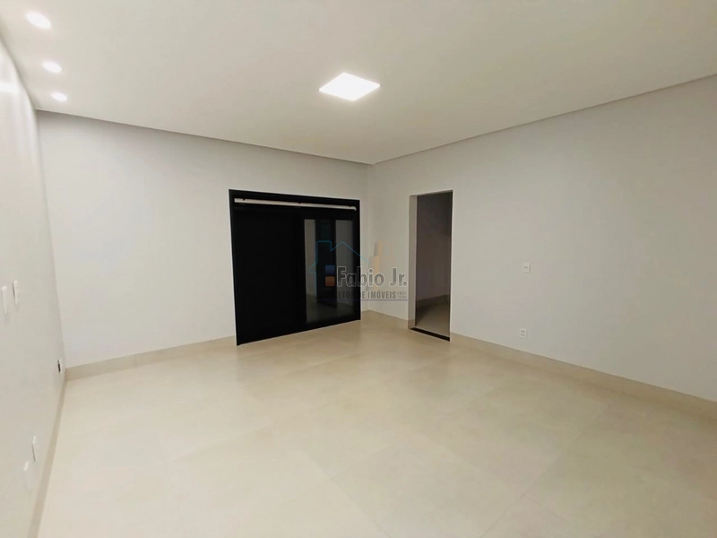 Sobrado em frente a mata, 3 suítes em condomínio fechado - Jardins Capri: 12ª foto da galeria de imagens do imóvel