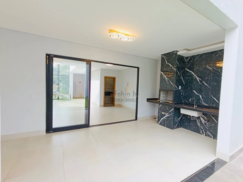 Sobrado em frente a mata, 3 suítes em condomínio fechado - Jardins Capri: 7ª foto da galeria de imagens do imóvel