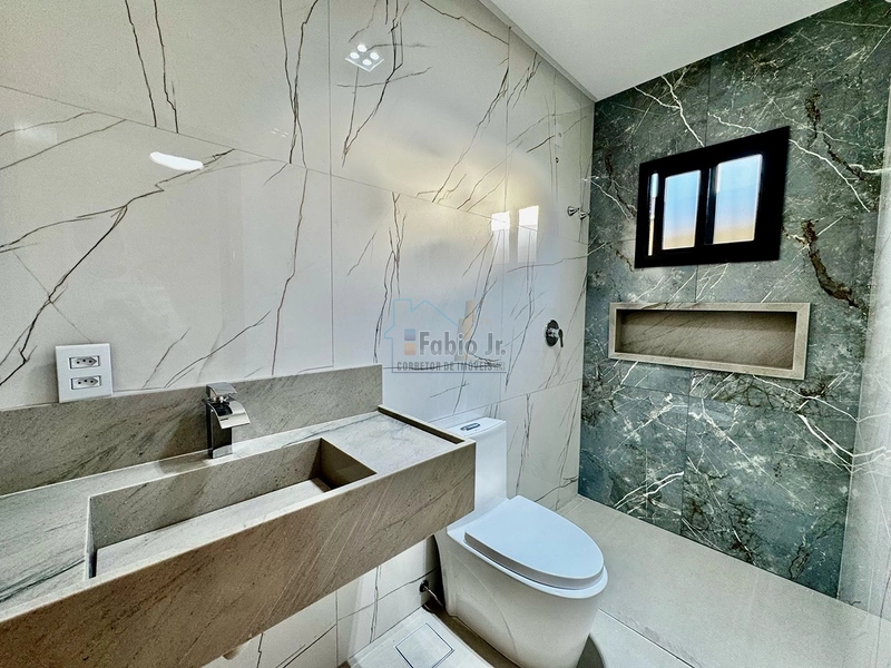 Casa Sub Térrea 3 suítes em condomínio fechado - Jardins Nápoles : 17ª foto da galeria de imagens do imóvel