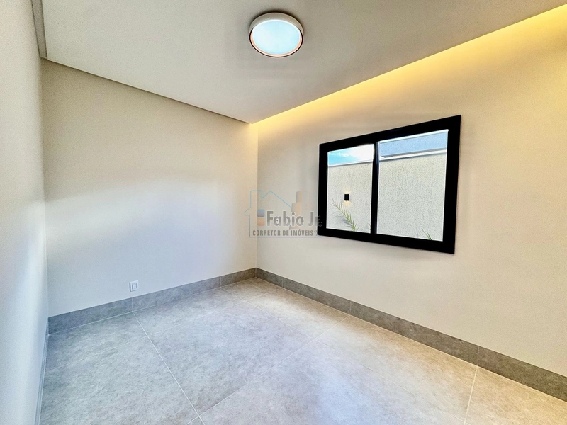 Casa Sub Térrea 3 suítes em condomínio fechado - Jardins Nápoles : 16ª foto da galeria de imagens do imóvel