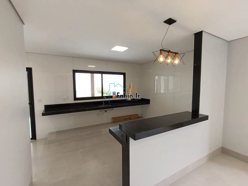 Casa sozinha no lote, 03 quartos sendo 1 suíte, Cidade Satélite São Luiz, Aparecida de Goiânia-GO: 6ª foto da galeria de imagens do imóvel