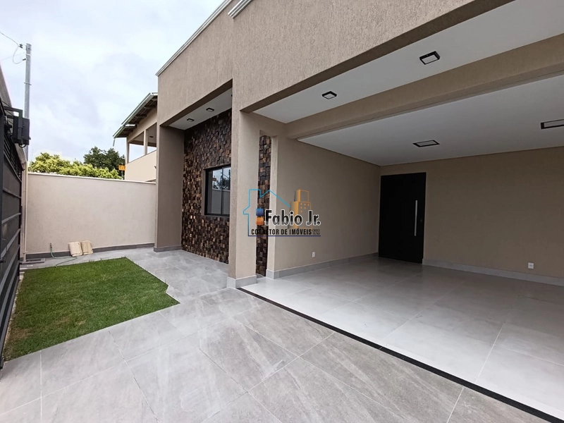 Casa sozinha no lote, 03 quartos sendo 1 suíte, Cidade Satélite São Luiz, Aparecida de Goiânia-GO: 3ª foto da galeria de imagens do imóvel