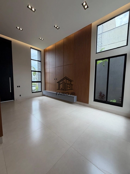 Casa térrea 3 suítes em condomínio fechado - Jardins Nápoles : 2ª foto da galeria de imagens do imóvel