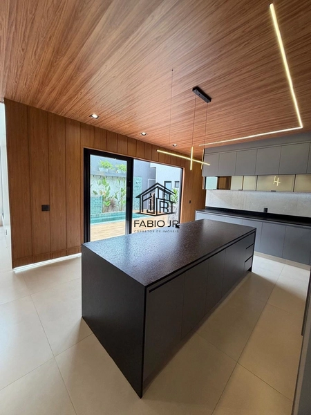 Casa térrea 3 suítes em condomínio fechado - Jardins Nápoles : 5ª foto da galeria de imagens do imóvel