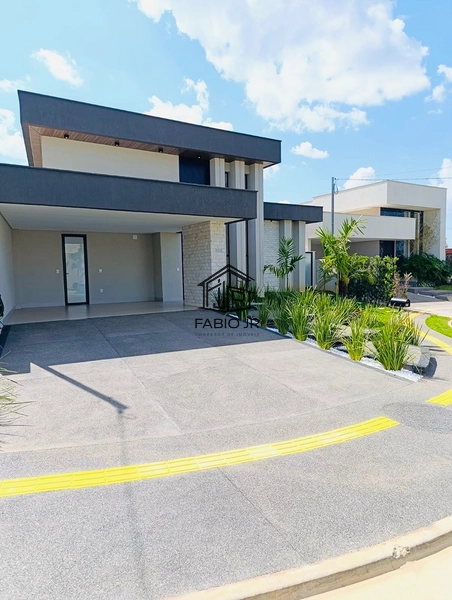 Casa térrea 3 suítes em condomínio fechado - Jardins Bolonha : 2ª foto da galeria de imagens do imóvel