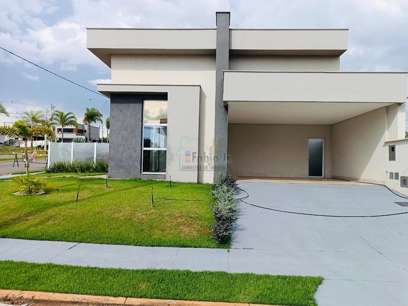 Casa térrea de esquina 3 suítes em condomínio fechado- Jardins Capri: 1ª foto da galeria de imagens do imóvel