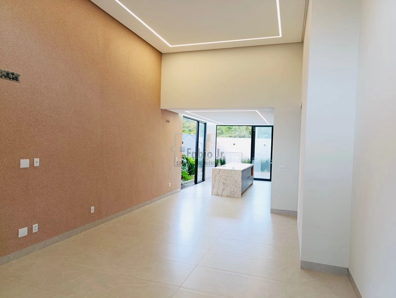 Casa térrea com 3 suítes em condomínio fechado - Jardins Barcelona: 2ª foto da galeria de imagens do imóvel