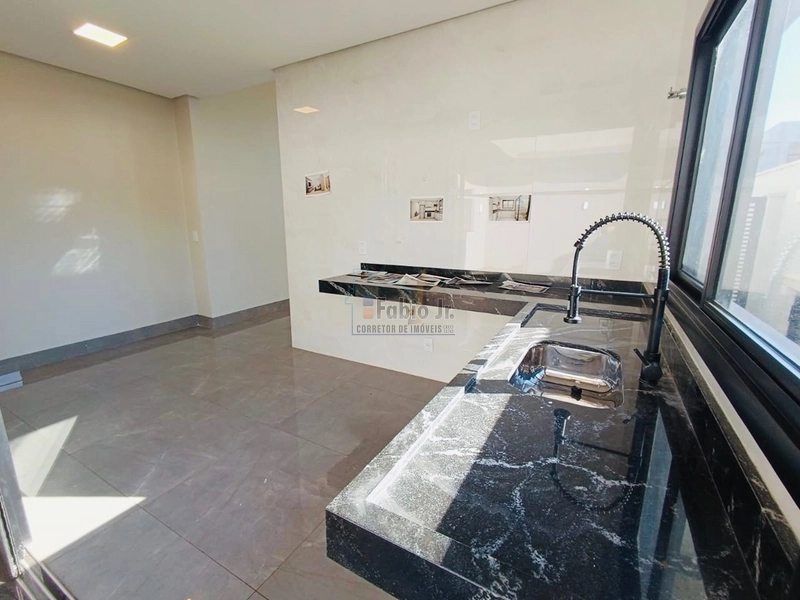 Casa térrea 3 suítes em condomínio fechado - Jardins Bolonha : 5ª foto da galeria de imagens do imóvel