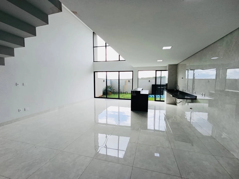 Sobrado 3 suítes + escritório em condomínio fechado - Jardins Parma : 2ª foto da galeria de imagens do imóvel