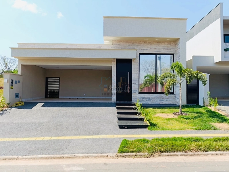Casa térrea 3 suítes em condomínio fechado - Jardins Capri: 1ª foto da galeria de imagens do imóvel