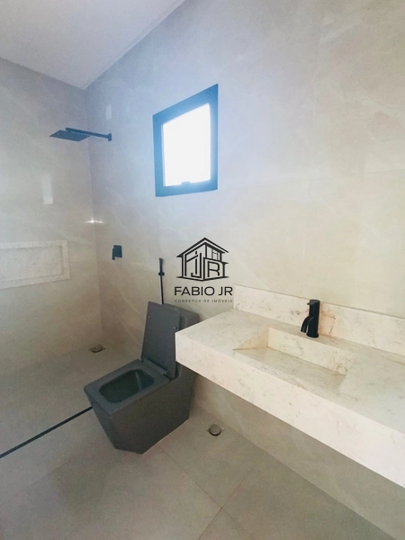 Casa sub-térrea 03 suítes em condomínio fechado  - Jardins Nápoles : 10ª foto da galeria de imagens do imóvel