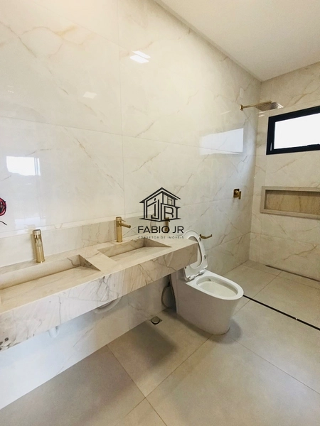 Casa sub-térrea 03 suítes em condomínio fechado  - Jardins Nápoles : 14ª foto da galeria de imagens do imóvel