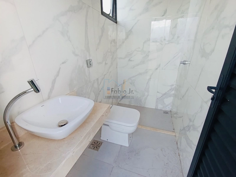 Casa térrea, 3 suítes, 3 vagas de garagem cobertas em condomínio fechado - Jardins Nápoles : 12ª foto da galeria de imagens do imóvel