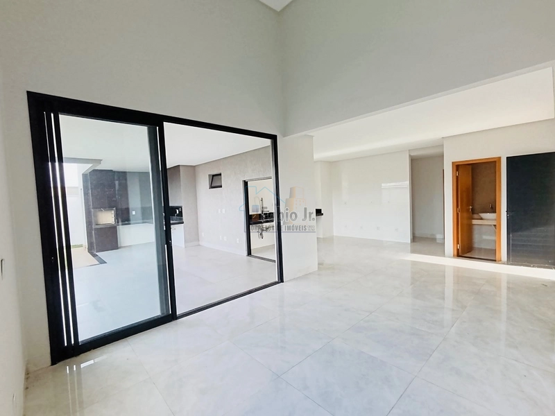 Casa térrea, 3 suítes, 3 vagas de garagem cobertas em condomínio fechado - Jardins Nápoles : 17ª foto da galeria de imagens do imóvel