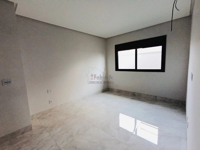 Casa térrea, 3 suítes, 3 vagas de garagem cobertas em condomínio fechado - Jardins Nápoles : 8ª foto da galeria de imagens do imóvel