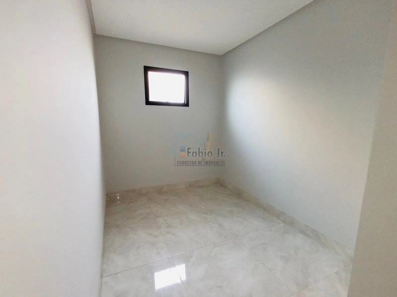 Casa térrea, 3 suítes, 3 vagas de garagem cobertas em condomínio fechado - Jardins Nápoles : 3ª foto da galeria de imagens do imóvel