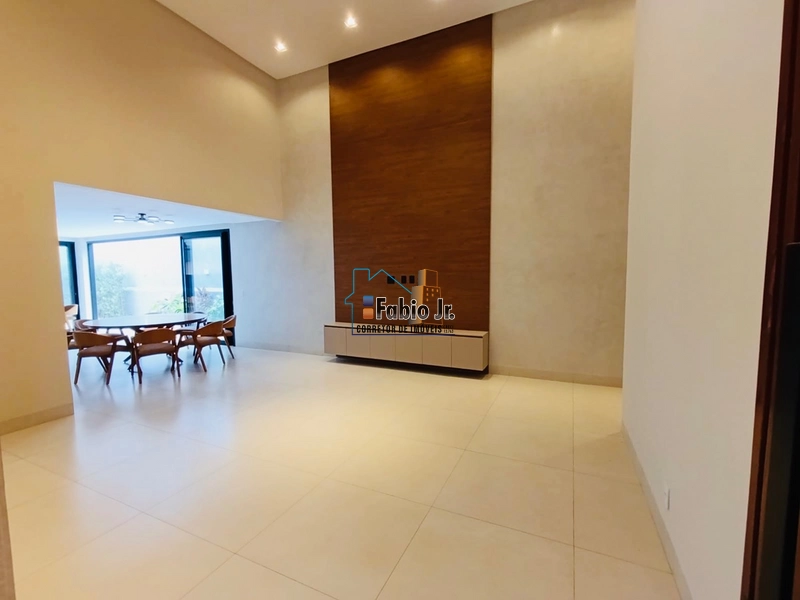 Casa térrea 3 suítes em Condomínio Fechado - Jardins Nápoles : 4ª foto da galeria de imagens do imóvel