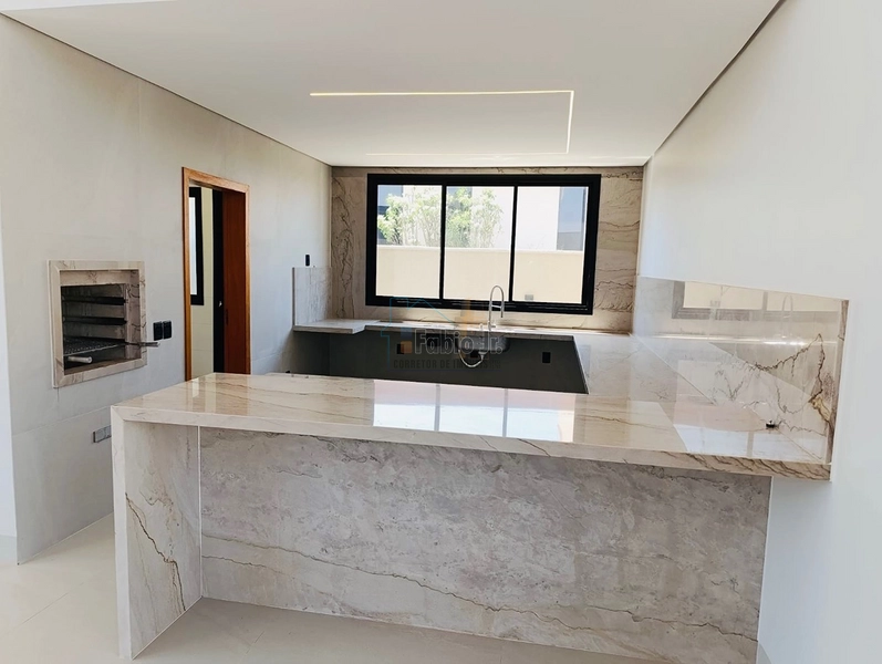 Casa térrea 3 suítes em condomínio fechado - Jardins Nápoles : 4ª foto da galeria de imagens do imóvel