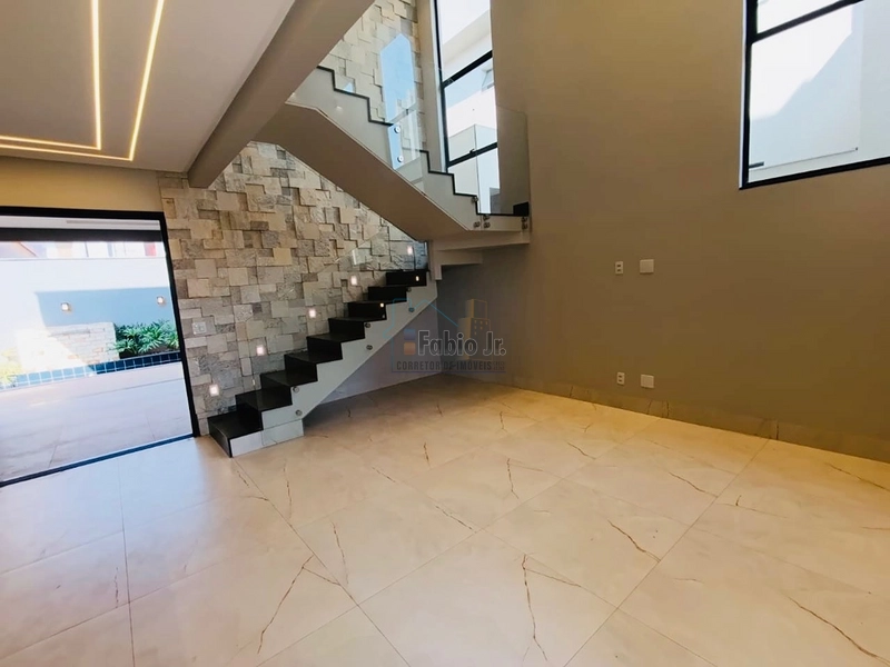 Sobrado 4 quartos e 3 suítes em condomínio fechado - Jardins Capri: 3ª foto da galeria de imagens do imóvel