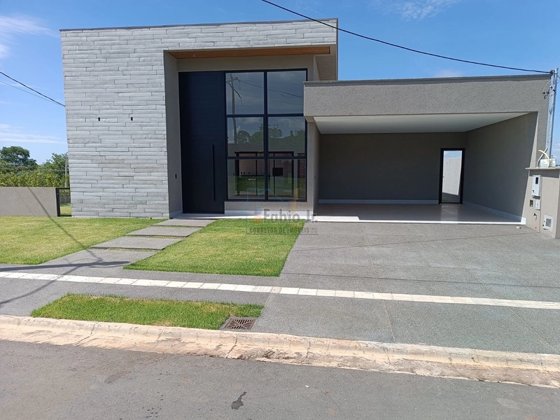 Casa térrea 4 suítes em condomínio fechado - Jardins Capri: 1ª foto da galeria de imagens do imóvel