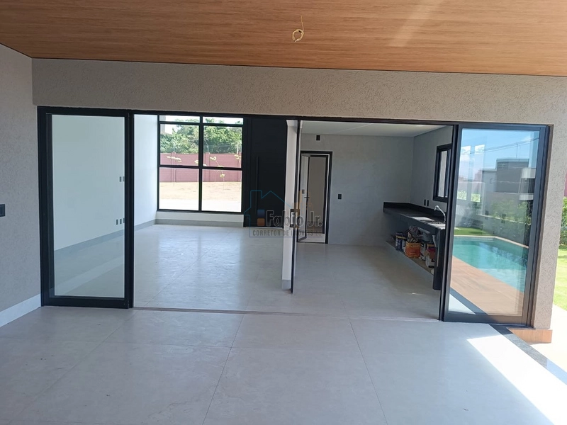 Casa térrea 4 suítes em condomínio fechado - Jardins Capri: 5ª foto da galeria de imagens do imóvel