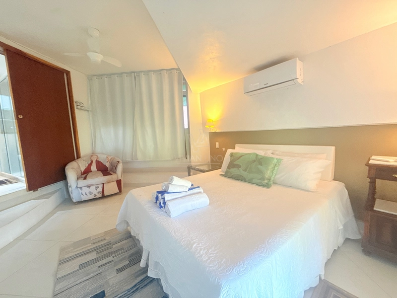 Casa 4 suítes + loft, piscina privativa e acesso a praia na Ferradurinha, Búzios: 29ª foto da galeria de imagens do imóvel