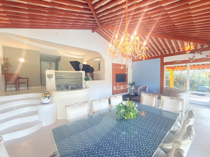 Casa 4 suítes + loft, piscina privativa e acesso a praia na Ferradurinha, Búzios: 40ª foto da galeria de imagens do imóvel