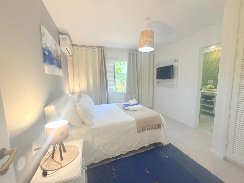 Casa 4 suítes + loft, piscina privativa e acesso a praia na Ferradurinha, Búzios: 10ª foto da galeria de imagens do imóvel