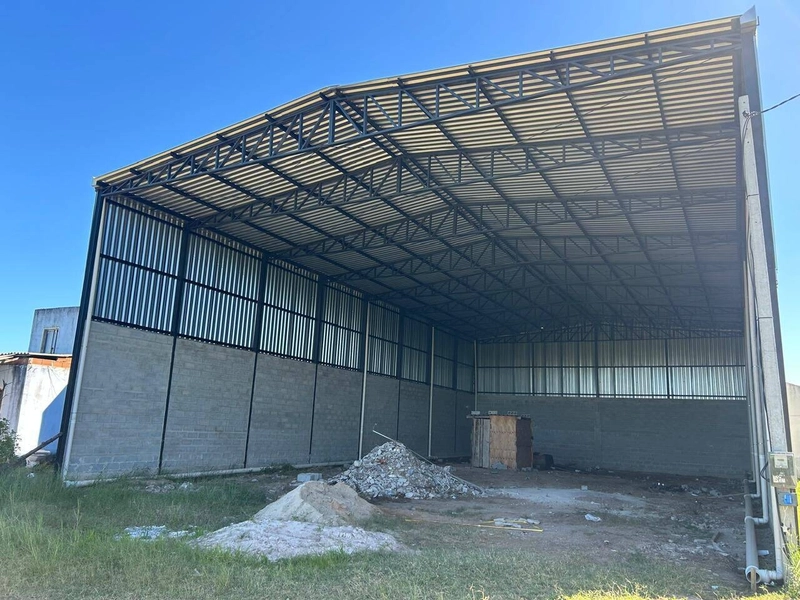 Galpão para locação - São Pedro da aldeia - RJ: 2ª foto da galeria de imagens do imóvel