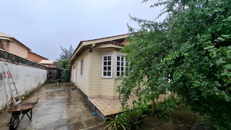 Casa próximo à praia, em São Pedro da Aldeia.: 2ª foto da galeria de imagens do imóvel