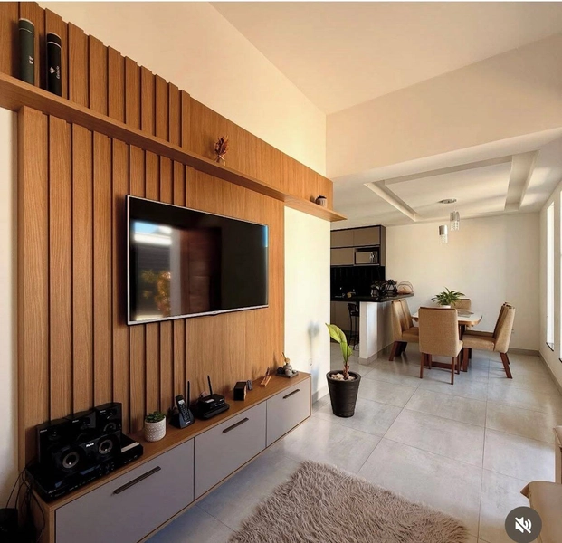 CASA A VENDA COM MOBÍLIA- VILA DO PERÓ: 1ª foto da galeria de imagens do imóvel