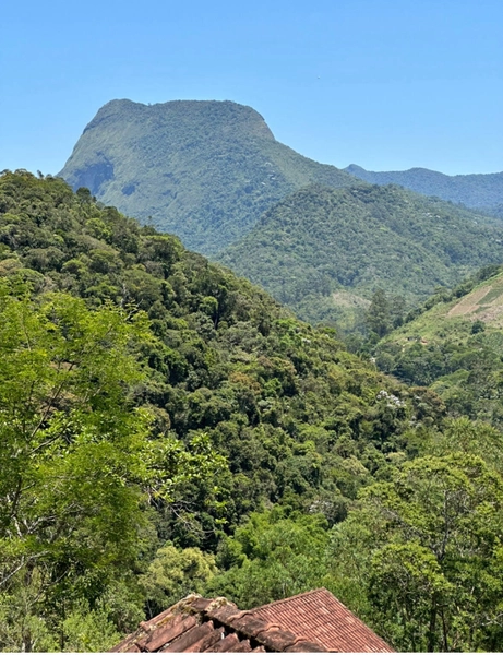 Casa a venda localizada na Pedra Riscada com vista para várias montanhas.: 10ª foto da galeria de imagens do imóvel