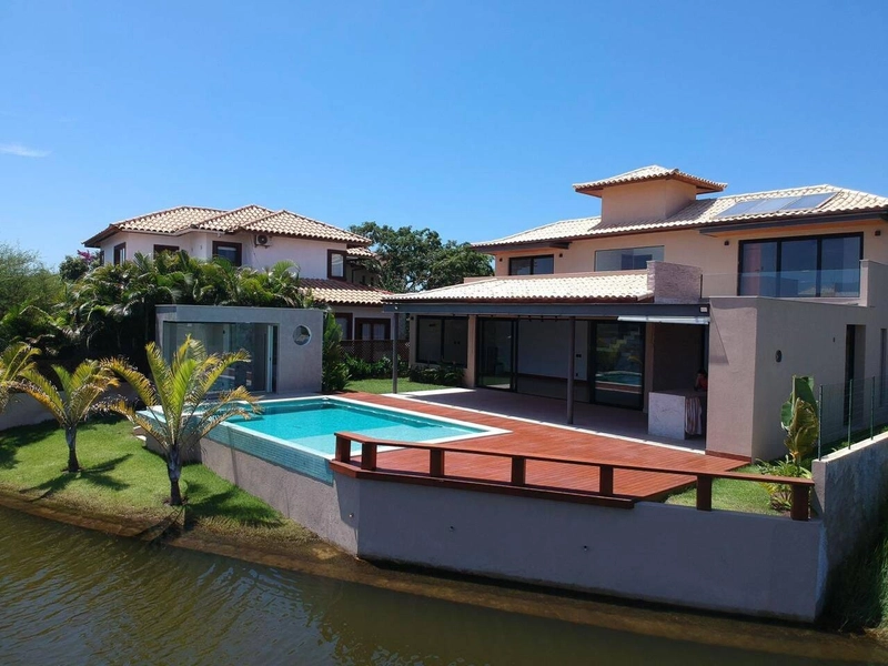Casa Beira Lago à venda – Jardim do Lago | Armação dos Búzios: 1ª foto da galeria de imagens do imóvel