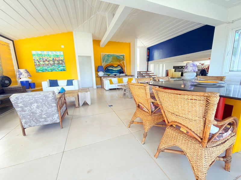 Casa a Venda Praia dos Ossos : 27ª foto da galeria de imagens do imóvel