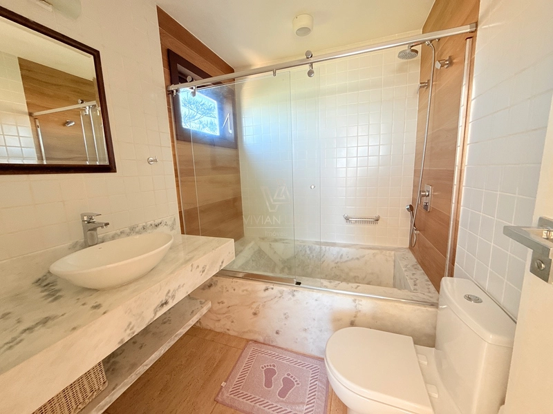 Casa 5 suítes, 1 master pé na areia com piscina na Marina, Búzios: 8ª foto da galeria de imagens do imóvel