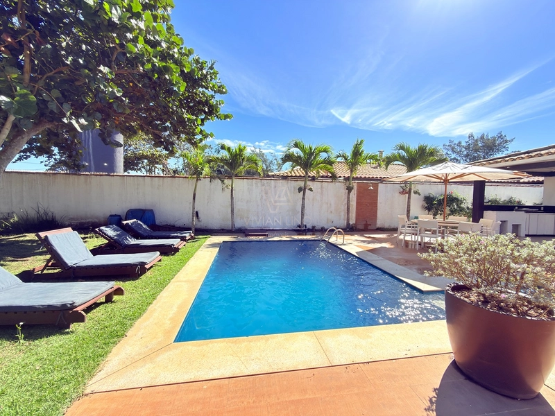 Casa 5 suítes, 1 master pé na areia com piscina na Marina, Búzios: 24ª foto da galeria de imagens do imóvel