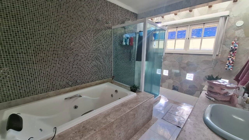 Casa de Alto Padrão no Condomínio Portal das Flores – Venda e Locação: 9ª foto da galeria de imagens do imóvel