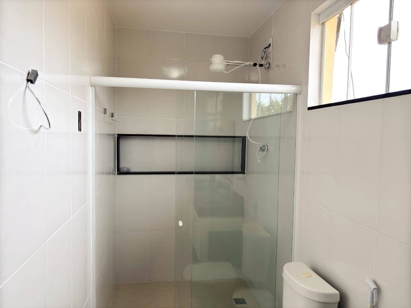 Sítio na Rasa – Um Refúgio Privativo com Três Residências e Muito Verde: 17ª foto da galeria de imagens do imóvel