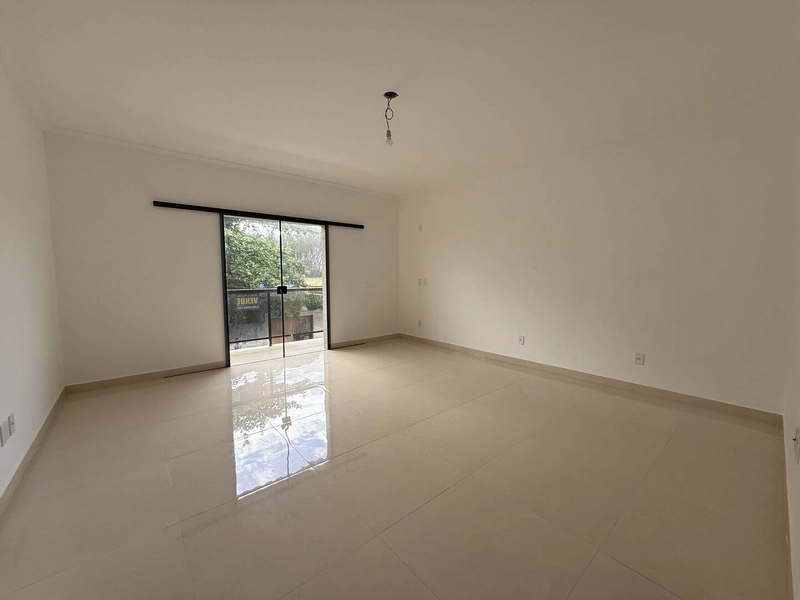 Casa Espaçosa a uma Quadra da Praia – Foguete, Cabo Frio com 3 suítes: 1ª foto da galeria de imagens do imóvel