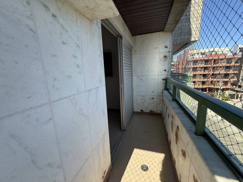 Apartamento Amplo e Varandado a 1 Minuto da Praia: 47ª foto da galeria de imagens do imóvel