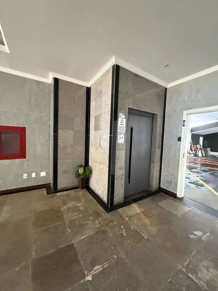 Apartamento Amplo e Varandado a 1 Minuto da Praia: 53ª foto da galeria de imagens do imóvel