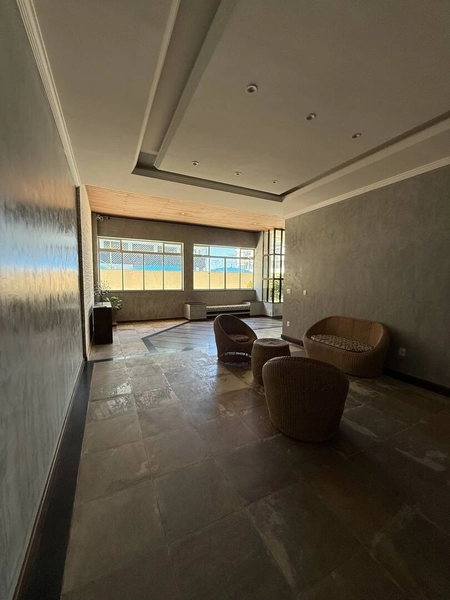 Apartamento Amplo e Varandado a 1 Minuto da Praia: 58ª foto da galeria de imagens do imóvel