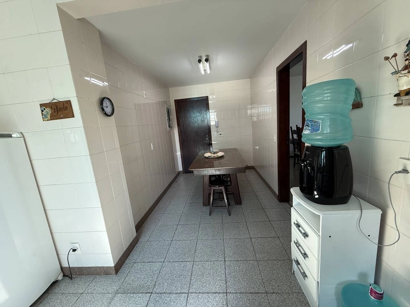 Apartamento Amplo e Varandado a 1 Minuto da Praia: 19ª foto da galeria de imagens do imóvel