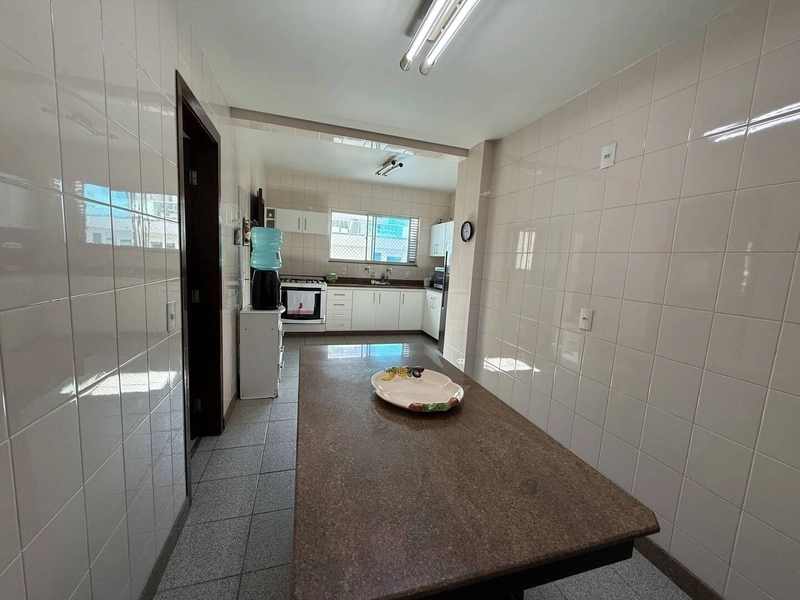 Apartamento Amplo e Varandado a 1 Minuto da Praia: 18ª foto da galeria de imagens do imóvel