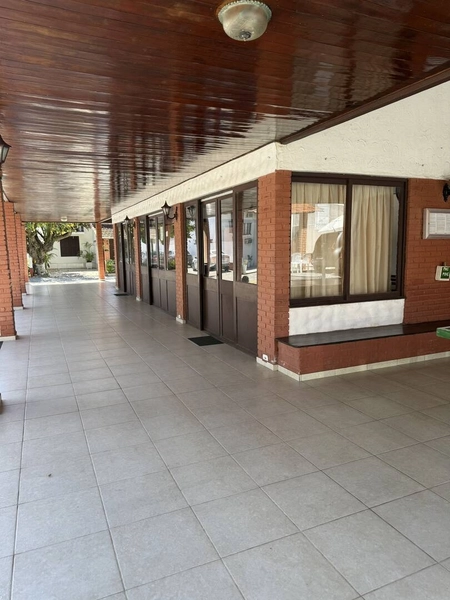 CASA EM CONDOMÍNIO NO PERÓ -  3 QUARTOS, VARANDA E A 2 MINUTOS DA PRAIA.: 7ª foto da galeria de imagens do imóvel